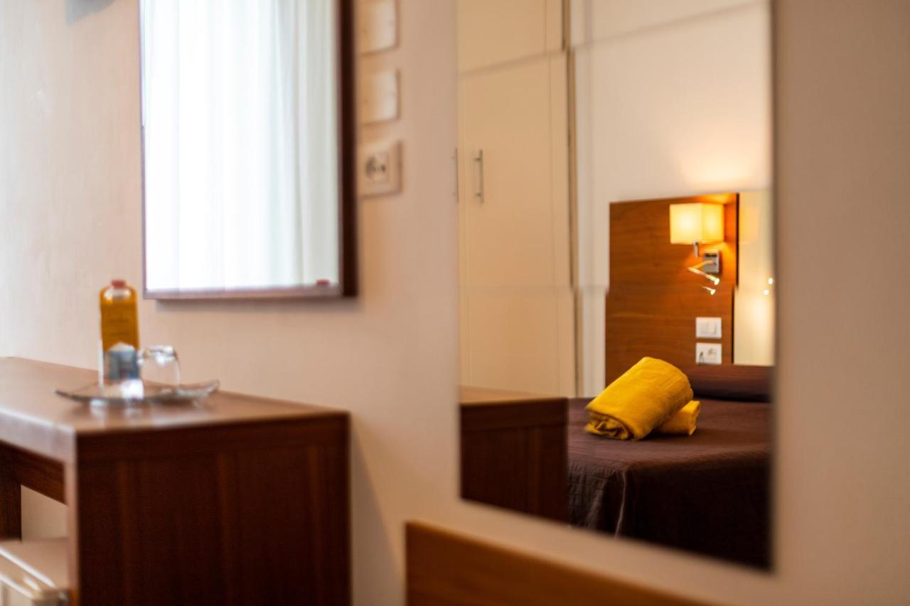 Hotel President Бибионе Экстерьер фото