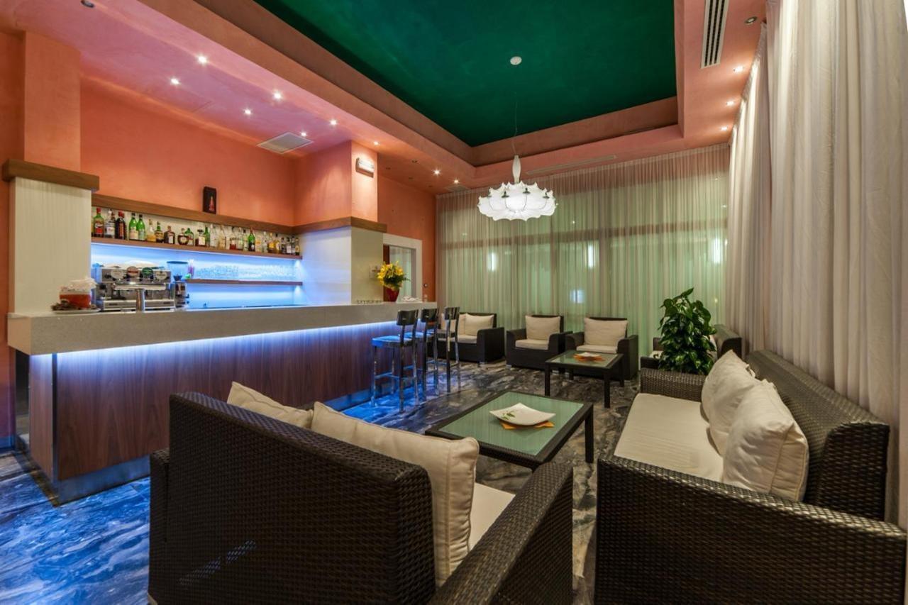 Hotel President Бибионе Экстерьер фото