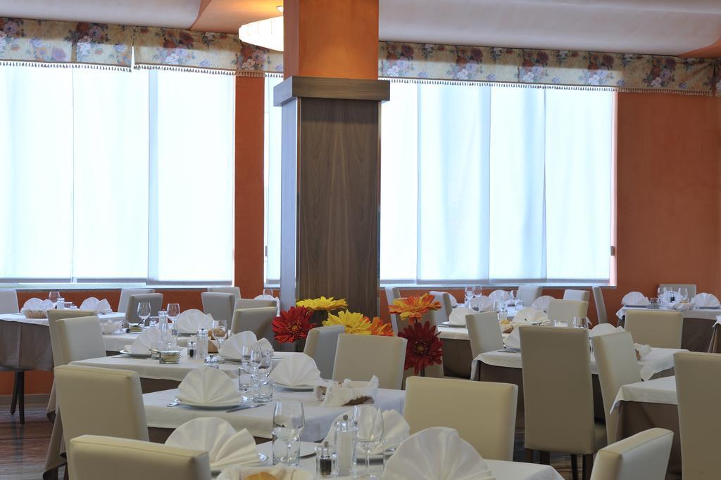 Hotel President Бибионе Экстерьер фото