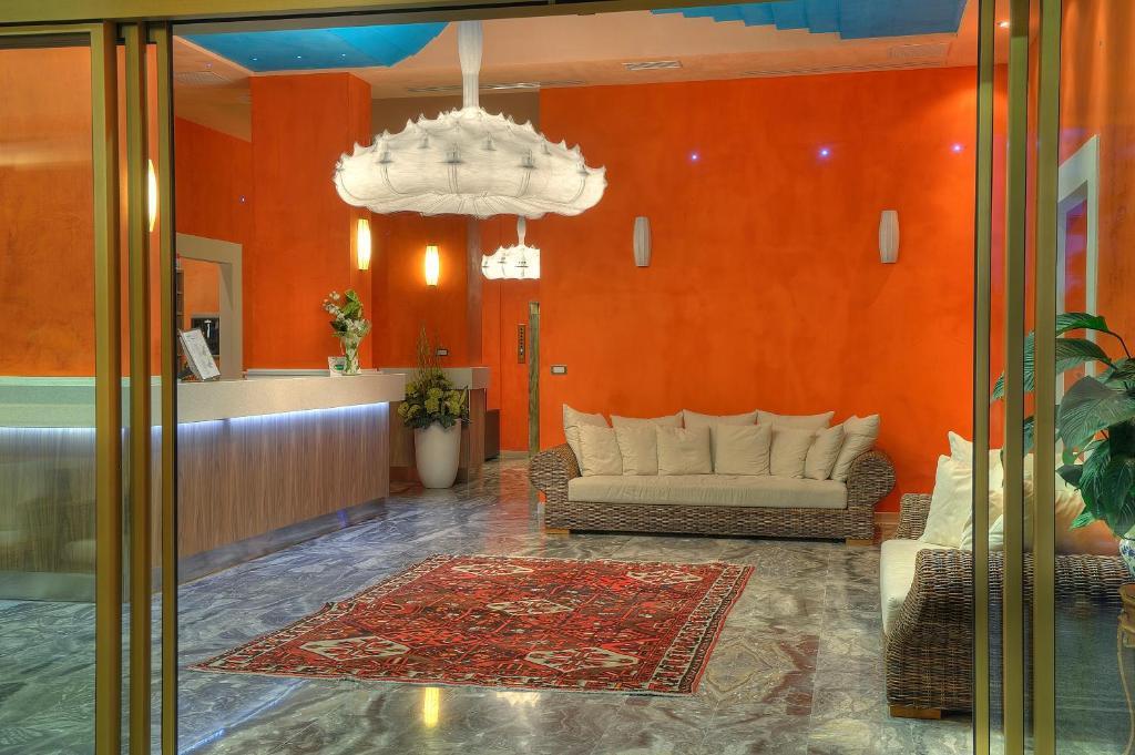 Hotel President Бибионе Экстерьер фото